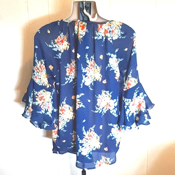 **3/$25** CHAPS Bohemian Blue Floral Blouse with Long Ruffled 3/4 Sleeves -Small - Picture 2 of 6